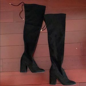 Great condition over the knee  Steve Madden boots!